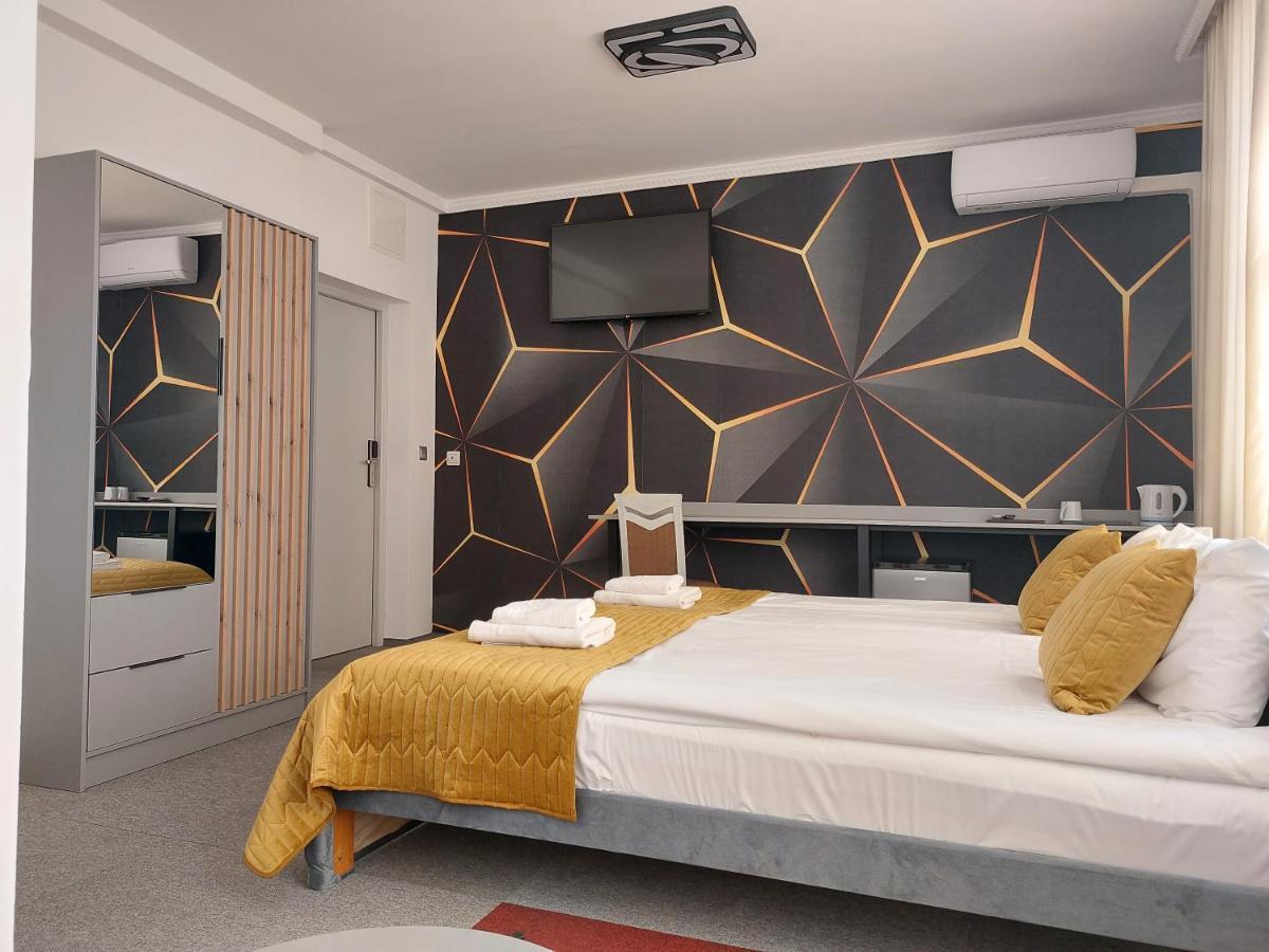 Perla Aparthotel Augustow Exterior photo