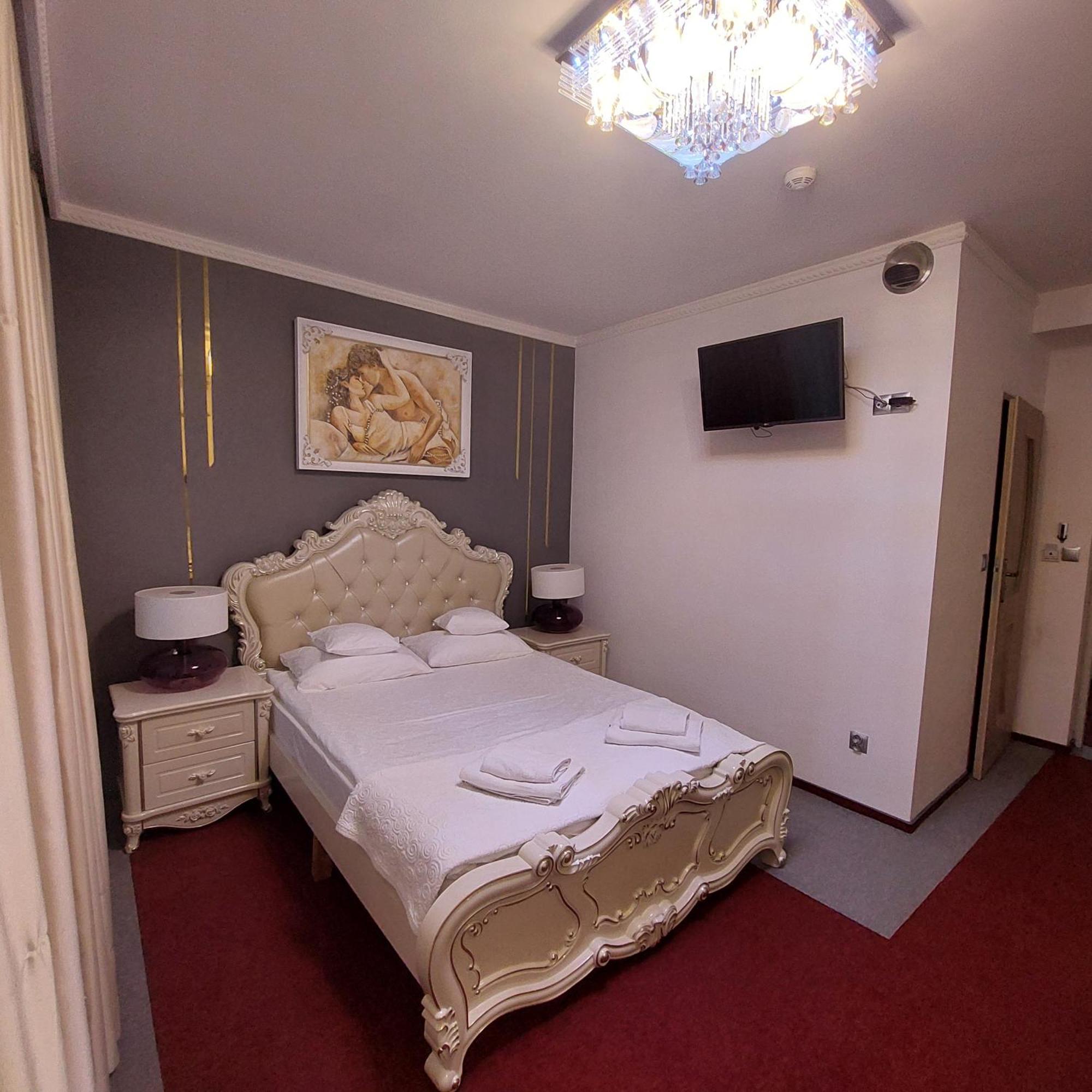 Perla Aparthotel Augustow Exterior photo